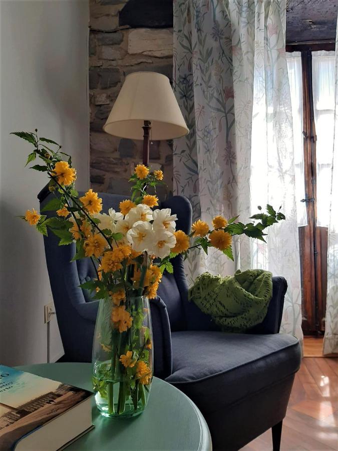 Hotel Dona Lola Izarra Kültér fotó